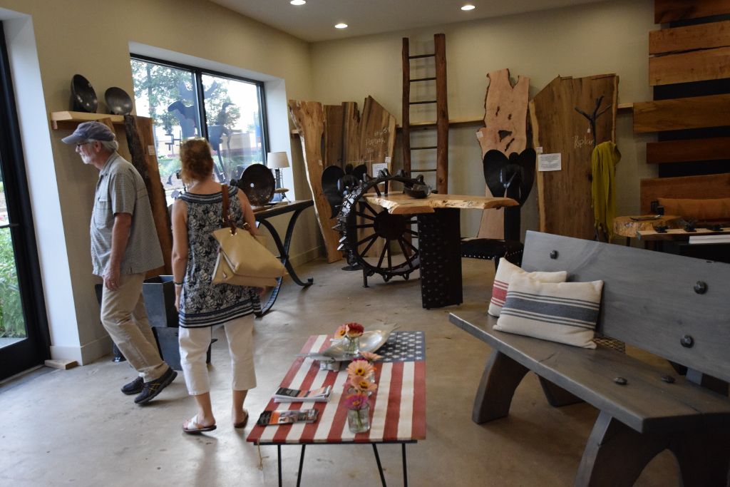 7-2019 art crawl 117 (1024x683).jpg